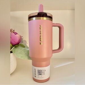 🎉LAST CHANCE🎉Stanley 30oz Quencher Protour Flipstraw Tumbler Antique Pink